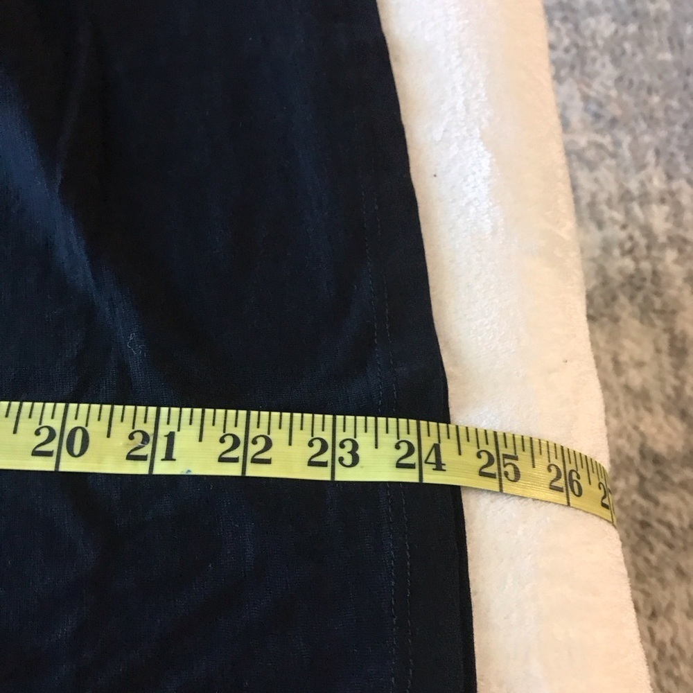 Dept 222 size M black v-neck short sleeve tee shirt NWT. - Picture 5 of 6